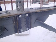 Одноэтажный торговый центр с подземным эксплуатируемым этажом на пересечении ул. Мира и Куйбышева в г. Новомосковске Тульской области. Монтажные узлы металлоконструкций. 2016 год.